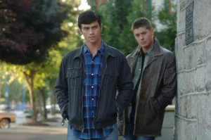 Дин с молодым отцом в сериале Сверхъестественное