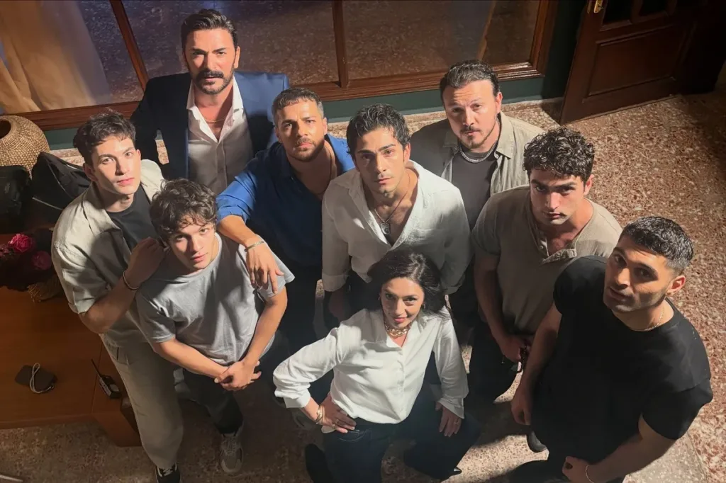 это всего лишь стамбул за кадром сериала